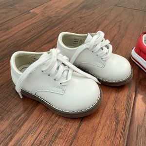 Footmates Willy, EUC, size 4 medium